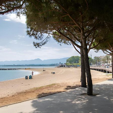 Beach Apartment Regueral 캠브릴스 외부 사진