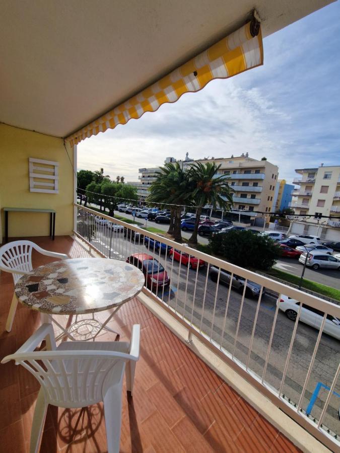 Beach Apartment Regueral 캠브릴스 외부 사진