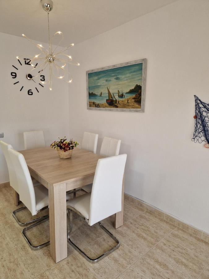 Beach Apartment Regueral 캠브릴스 외부 사진